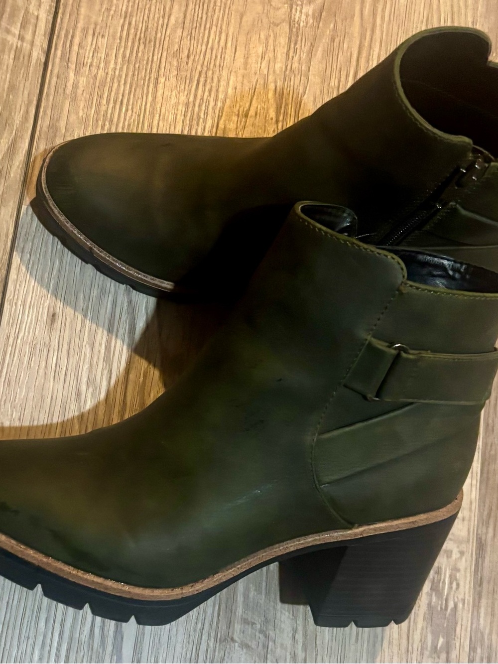 Naturalizers Women’s Forest Green Ankle Boots - Classic Block Heel